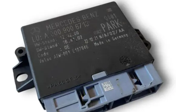 Mercedes-Benz A W169 Central body control module S758 A0009006713