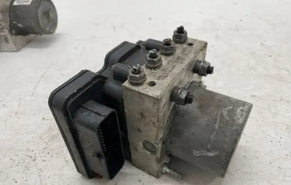 Seat Ibiza IV (6J,6P) ABS Pump 6C0907379K 6R0907379BA 6C0614517K