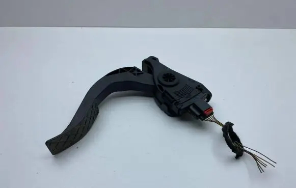Audi A4 S4 B8 8K Accelerator throttle pedal 8K1723523A 6PV009505-21