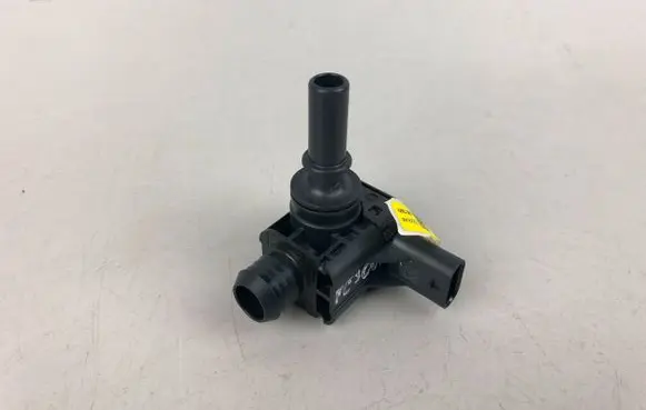 Peugeot 2008 II Sensor 9824452280