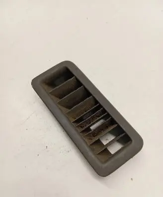 Volkswagen Transporter - Caravelle T4 Dash center air vent grill 701819071