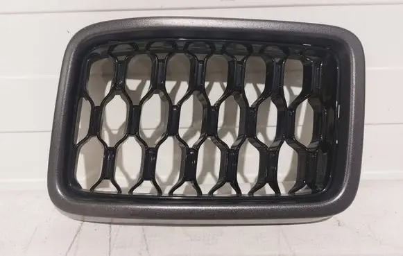 Jeep Grand Cherokee Front grill 5ZV07TRMAA