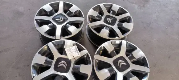 Citroen C4 Cactus R17 alloy rim 9800494077