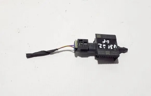 BMW 5 G30 G31 Airbag deployment crash/impact sensor 5A4FAA3