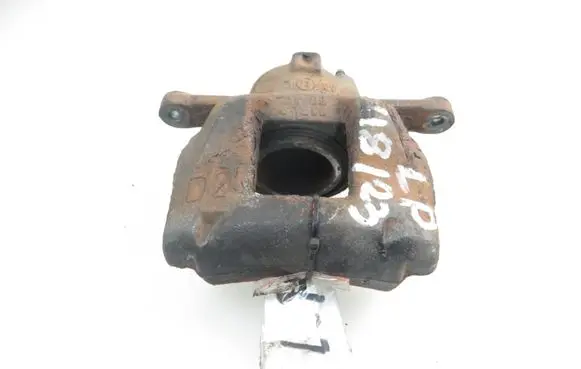 Toyota Auris E180 Front brake caliper