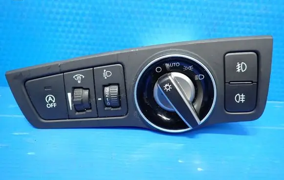 Hyundai i40 Light switch 93300-3Z970 1307160005 39R1051000