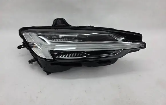 Volvo S60 Headlight/headlamp 32347005