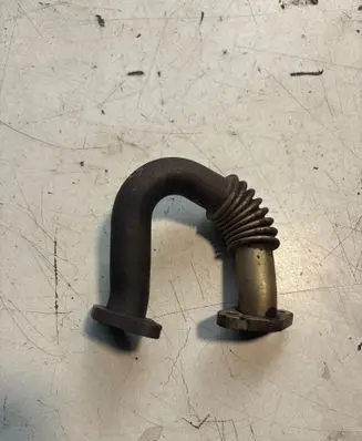 Volkswagen PASSAT B7 EGR valve line/pipe/hose