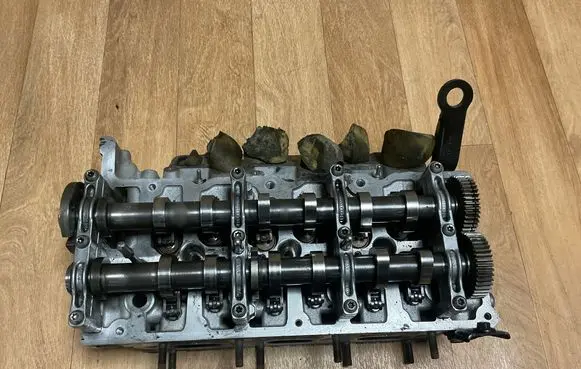 Volkswagen Touareg II Engine head 0594AP