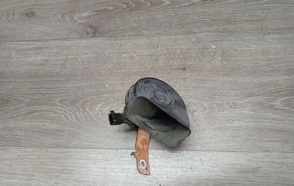 Volvo V70 Horn signal 0055306