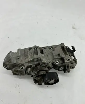 BMW 5 F10 F11 Generator/alternator bracket 8506863 147869