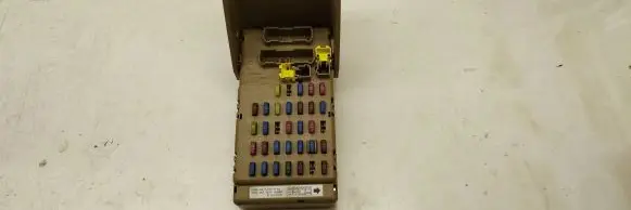 Subaru Forester SH Fuse module 82201FG010 808133 5195