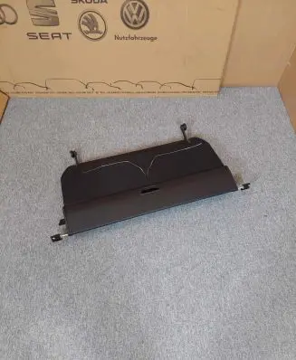 Parcel shelf
