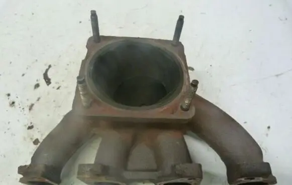 Citroen C3 Exhaust manifold 9636982310