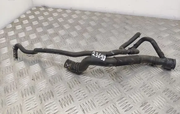 Volkswagen Golf VI Engine coolant pipe/hose