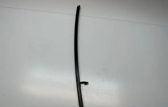 Volkswagen Amarok Rear door window/glass frame 2H7839407