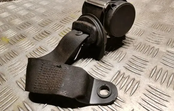 Mini One - Cooper Coupe R56 Rear seatbelt 2751402