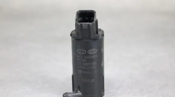 Opel Zafira C Windscreen/windshield washer pump 985102S000