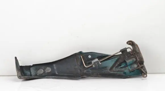 Audi A6 S6 C4 4A Tailgate/trunk/boot hinge 4A0805799