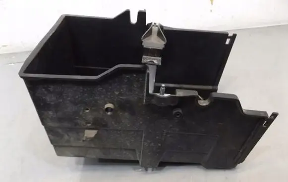 Ford Focus Battery box tray 