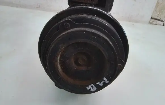 Mercedes-Benz E W211 Air conditioning (A/C) compressor (pump) 0002342911