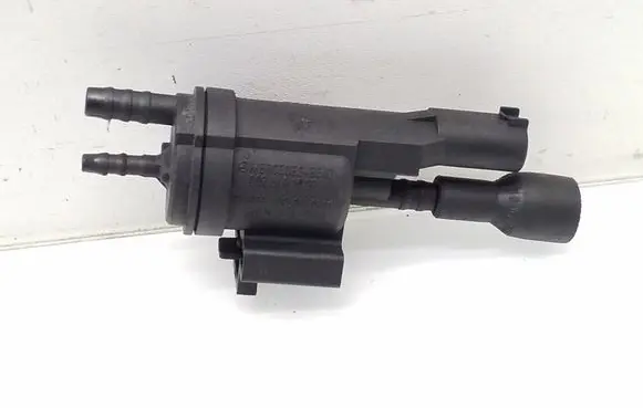 Mercedes-Benz E W212 Turbo solenoid valve 0025401497