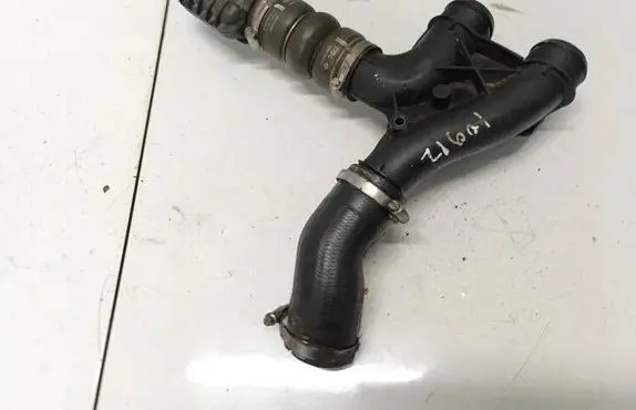 Citroen DS3 Intercooler hose/pipe 9688500380