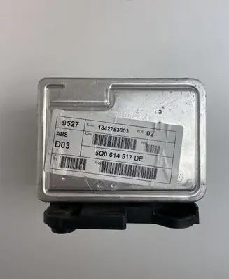 Volkswagen Golf VII ABS Pump 5Q0614517DE