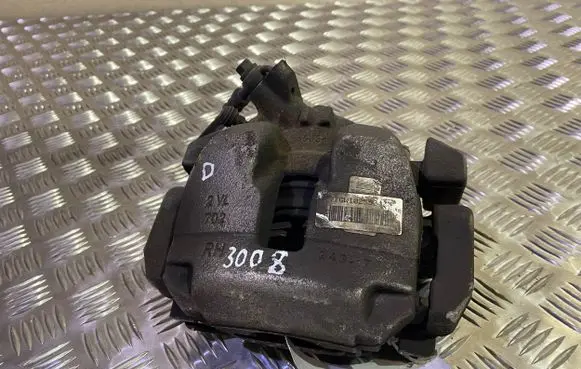 Peugeot 3008 II Front brake caliper