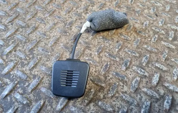Dodge Durango III Microphone (bluetooth/phone) 6EP09DX9AA