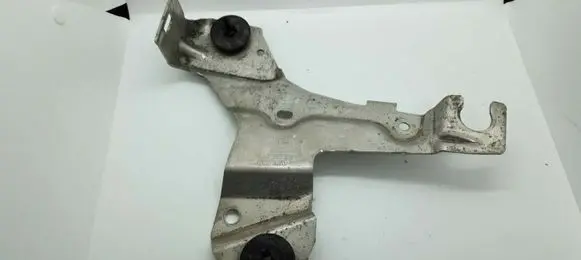 Volvo S80 Air filter cleaner box bracket assembly 8666209