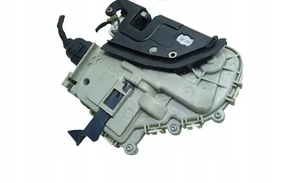 Audi A3 S3 8V Tailgate/trunk/boot lock/catch/latch 8X1837015