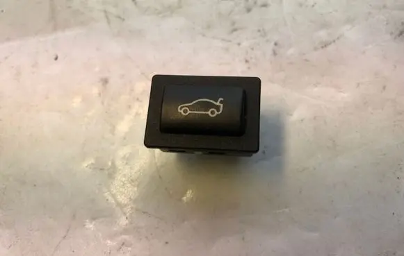 BMW 5 E60 E61 Tailgate opening switch 6921846 2508OK