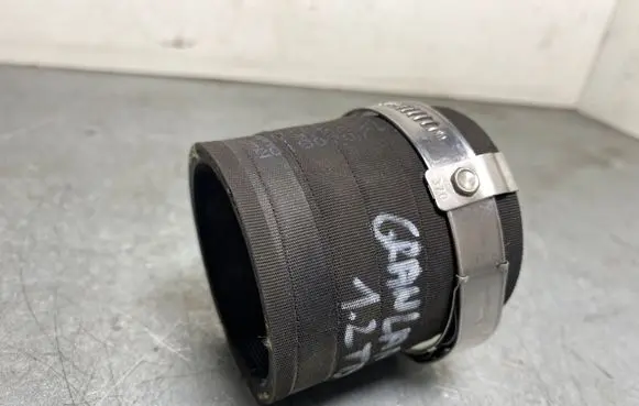 Opel Grandland X Intercooler hose/pipe 121978880