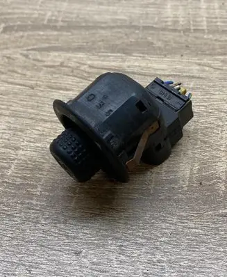 Ford Mondeo Mk III Wing mirror control module 93BG17B676BA