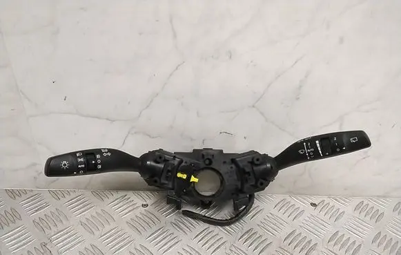 KIA Ceed Wiper turn signal indicator stalk/switch 93404J7960