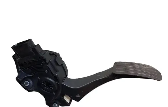 Volvo XC60 Accelerator throttle pedal 31329060