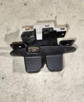 Tailgate/trunk/boot lock/catch/latch