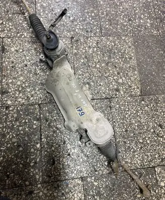Volkswagen Golf Plus Steering rack