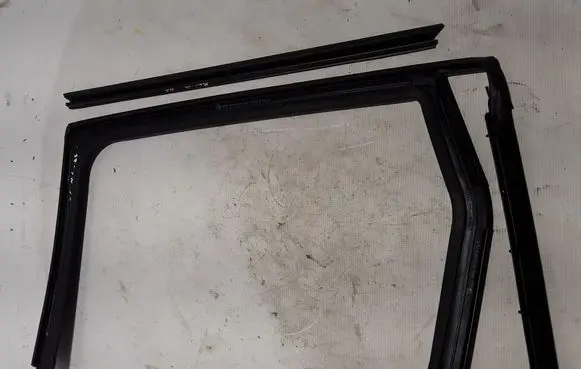 Dacia Jogger Rubber seal rear door 823308377R