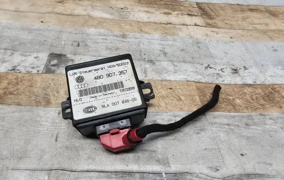 Audi A6 S6 C5 4B Light module LCM 4B0907357 060399 5LA00784500