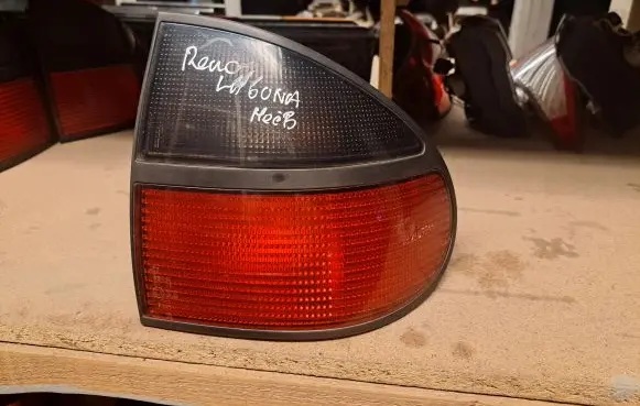 Renault Laguna I Rear/tail lights 7700820051 2225