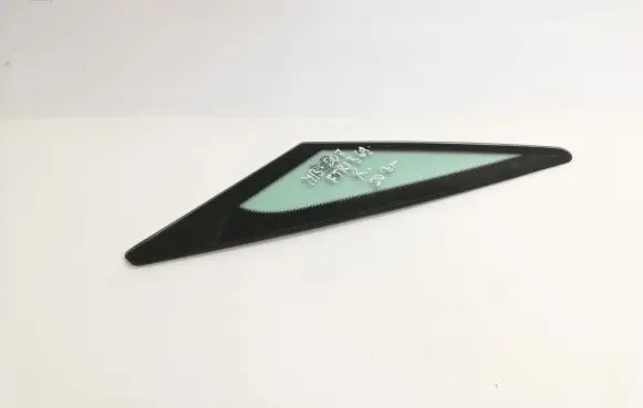 Rear door window glass
