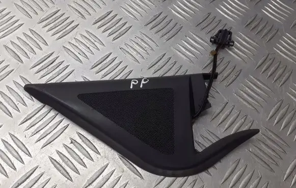 Skoda Fabia Mk1 (6Y) Plastic wing mirror trim cover 6Y0837994