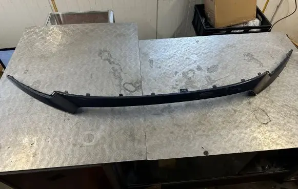Volvo V60 Front bumper lip 32227206