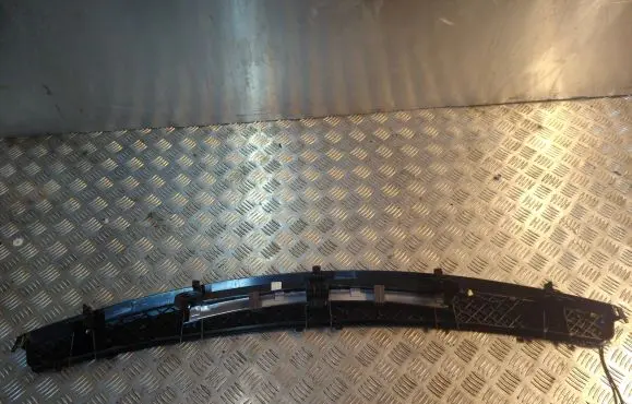 Mercedes-Benz C W204 Third/center stoplight A2046830130 SP5601