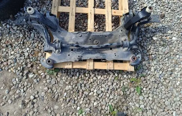 Ford Kuga II Front subframe T033A