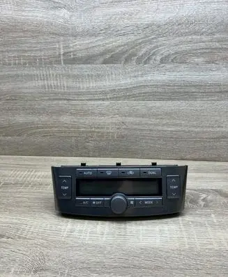 Toyota Avensis T250 Climate control unit 5590005270 MB1465704433