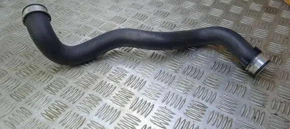 Mercedes-Benz CLS C218 AMG Engine coolant pipe/hose A2045013182