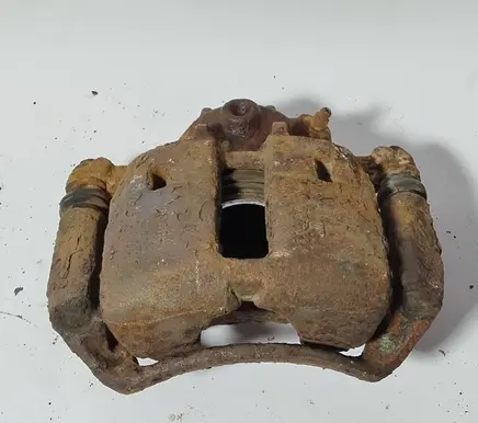 Mitsubishi Colt Front brake caliper